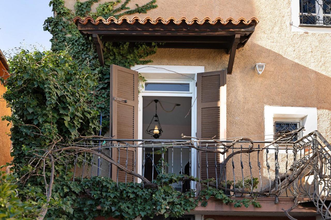 Residenza Stoechas White Apartment Albenga Bagian luar foto